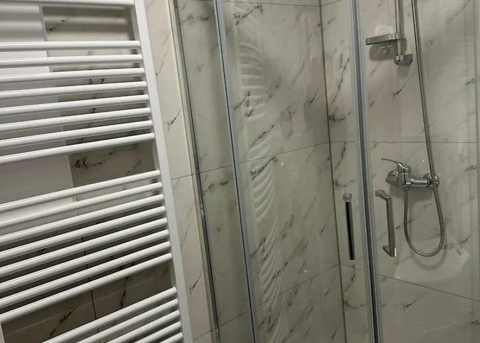 Apartma Center * 류토메르