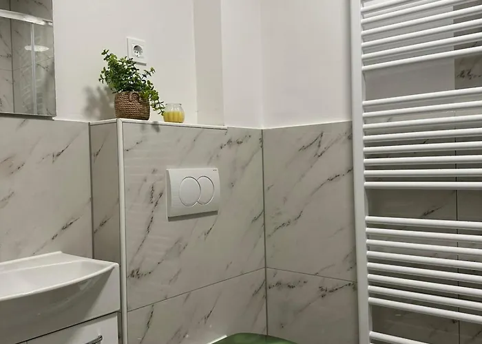 Apartma Center 아파트 류토메르